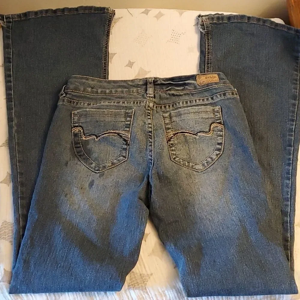 REIGN JEANS - Picture 7 of 9